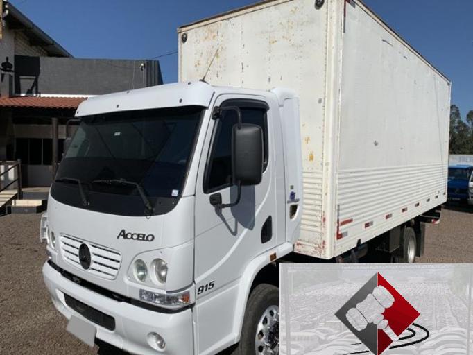 MERCEDES BENZ 915 08/08