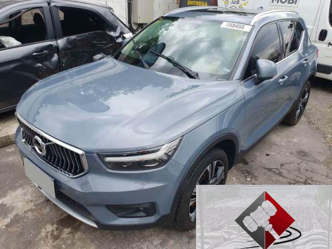 VOLVO XC40 20/20