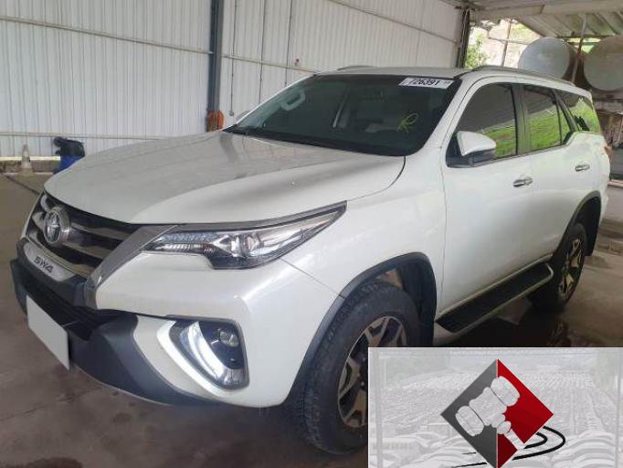 TOYOTA HILUX SW4 19/19