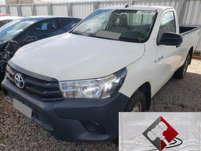 TOYOTA HILUX CS 18/18