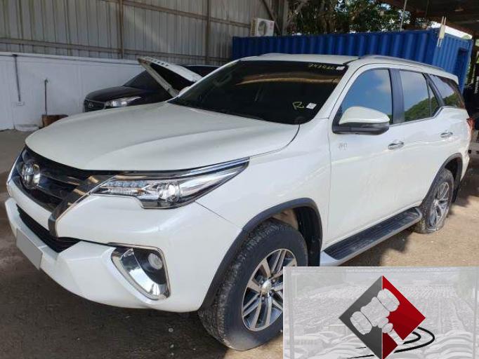 TOYOTA HILUX SW4 20/20