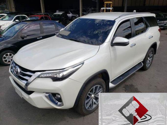 TOYOTA HILUX SW4 18/18