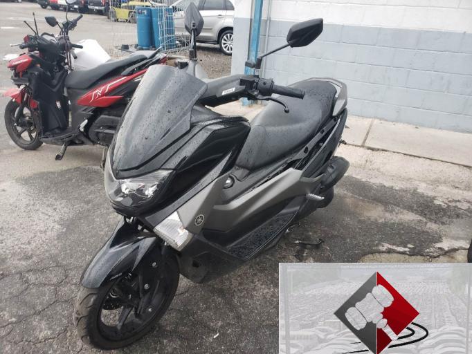 YAMAHA NMAX 19/19