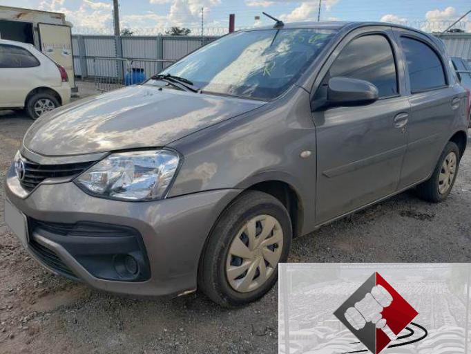 TOYOTA ETIOS 18/18