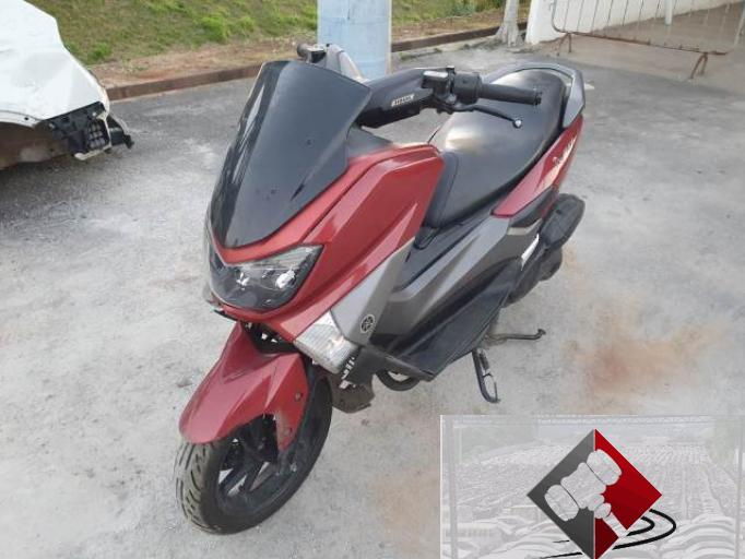 YAMAHA NMAX 19/19