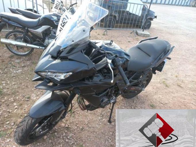 KAWASAKI VERSYS 23/23