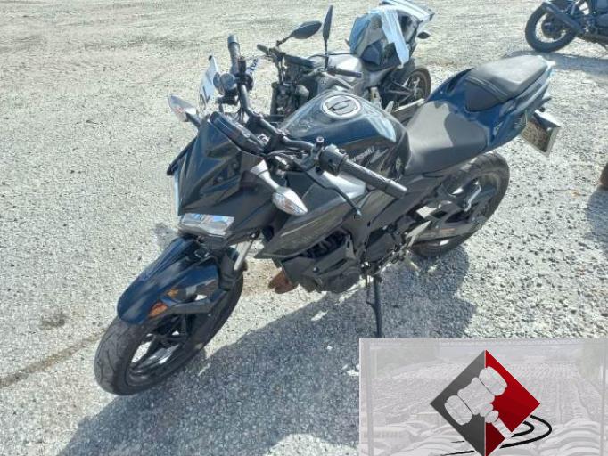 KAWASAKI Z400 21/21