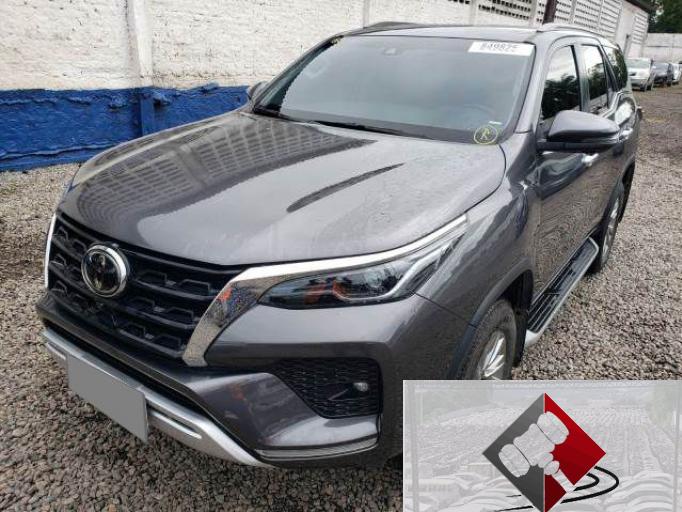 TOYOTA HILUX SW4 21/21