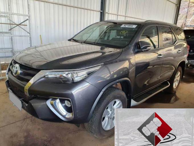 TOYOTA HILUX SW4 17/17