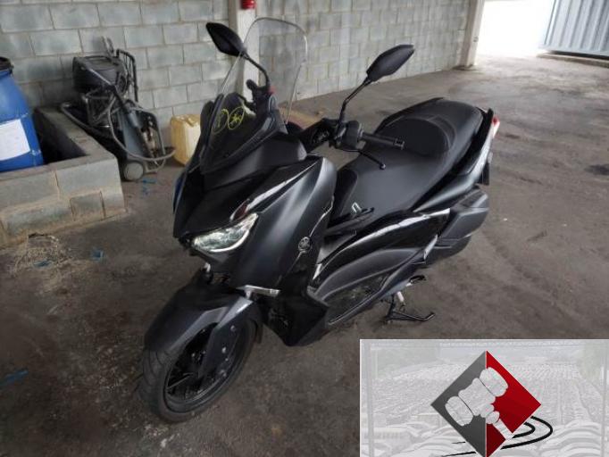 YAMAHA XMAX 22/22