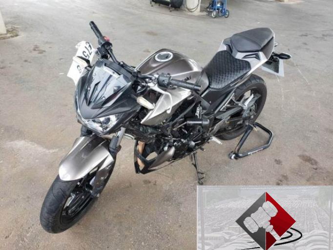 KAWASAKI Z300 18/18